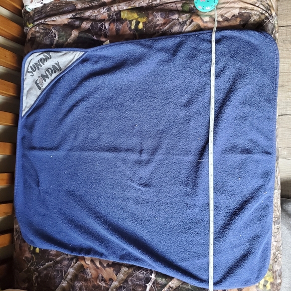 2 Hooded Infant Towels - Picture 4 of 7